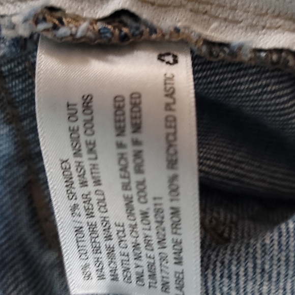 Side-Zipper High Rise Jeans - Picture 9 of 10